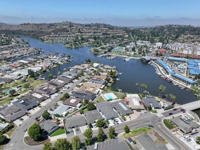 1940 Fairway Circle Drive, San Marcos, CA 92078
