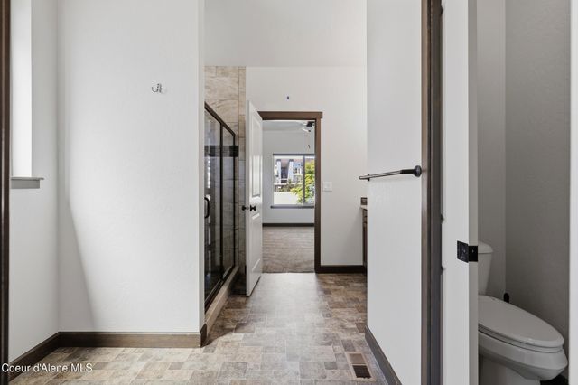 6643 N Gavin LOOP, Coeur D'alene, ID 83815
