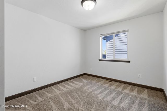 6643 N Gavin LOOP, Coeur D'alene, ID 83815