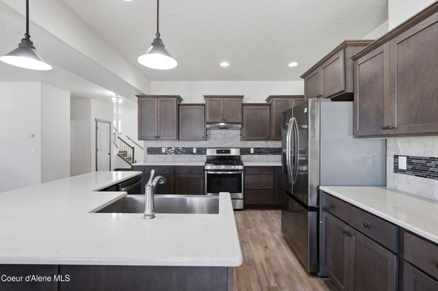6643 N Gavin LOOP, Coeur D'alene, ID 83815