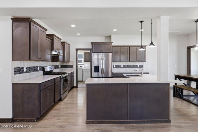 6643 N Gavin LOOP, Coeur D'alene, ID 83815