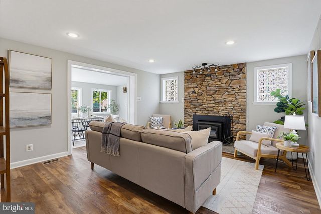 601 RIVERSIDE DR, Pasadena, MD 21122