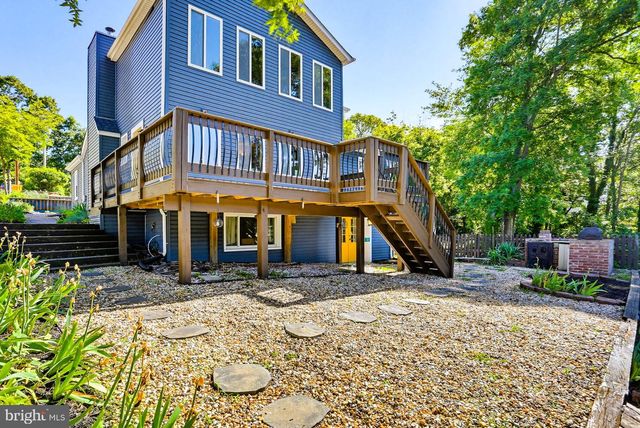 601 RIVERSIDE DR, Pasadena, MD 21122