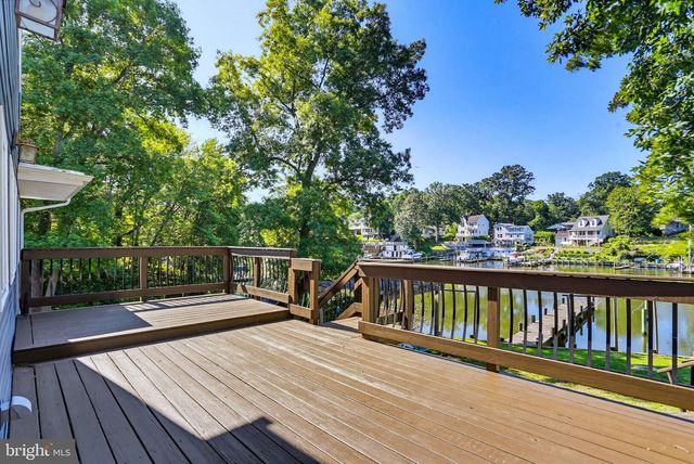 601 RIVERSIDE DR, Pasadena, MD 21122