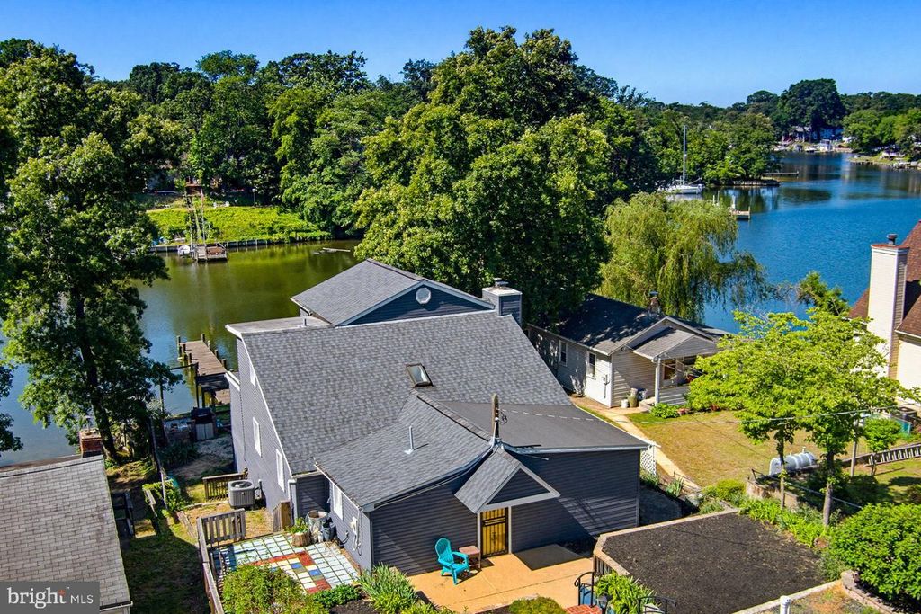 601 RIVERSIDE DR, Pasadena, MD 21122