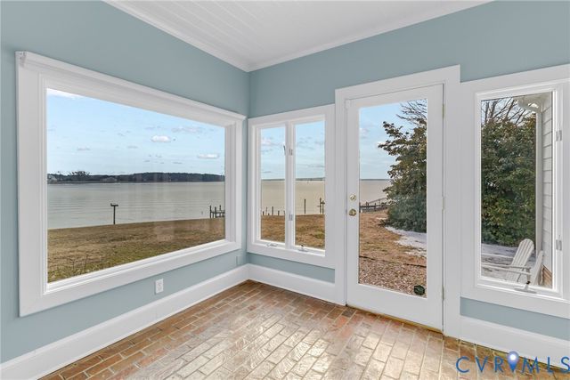 289 King Carter Lane, Weems, VA 22576