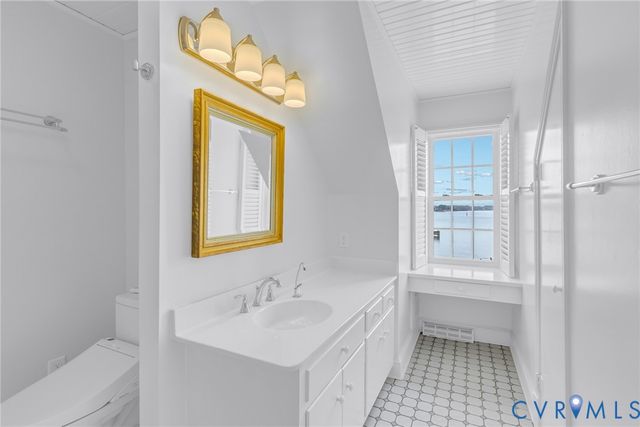 289 King Carter Lane, Weems, VA 22576