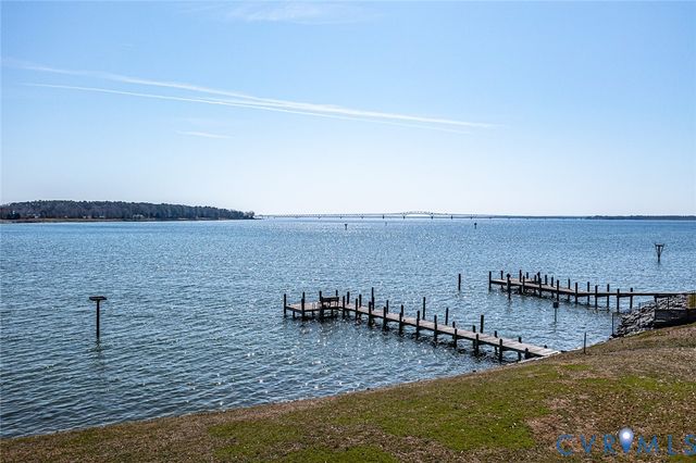 289 King Carter Lane, Weems, VA 22576