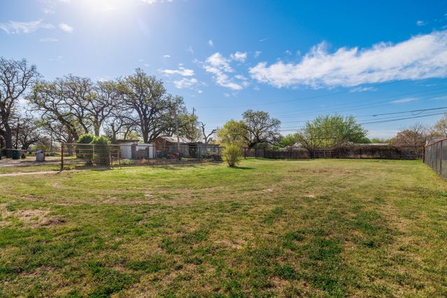 513 Sandy Lane, Clyde, TX 79510