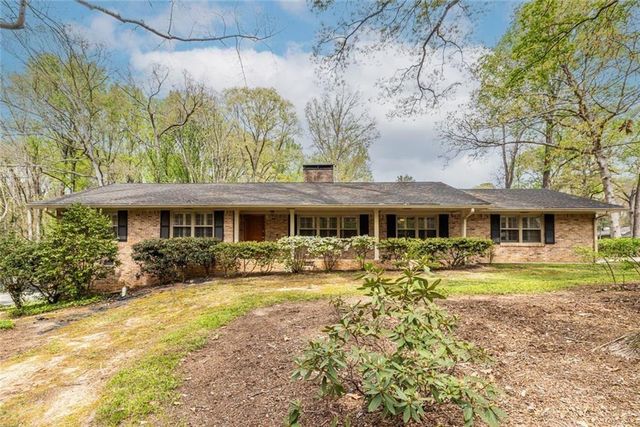 3360 Embry Hills Drive, Atlanta, GA 30341