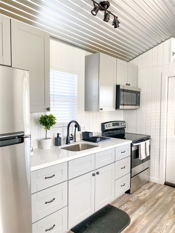 11074 W 64 (Home+MiniHomes) Highway, Overton, TX 75684