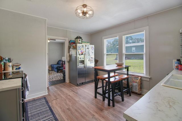 11074 W 64 (Home+MiniHomes) Highway, Overton, TX 75684