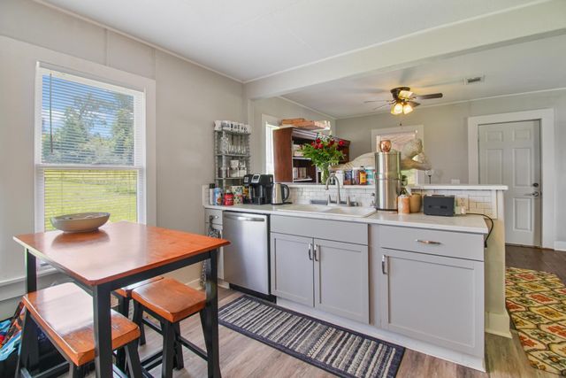 11074 W 64 (Home+MiniHomes) Highway, Overton, TX 75684