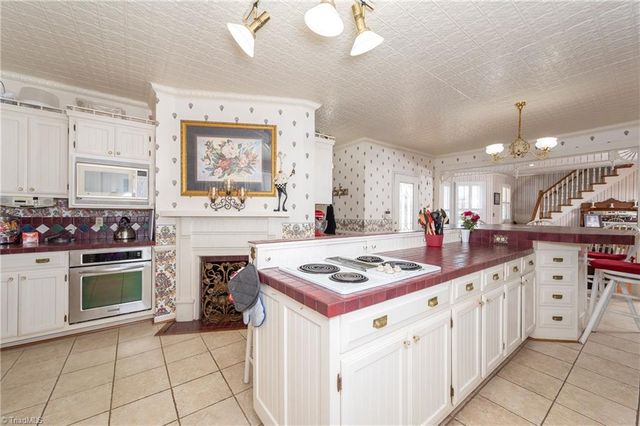 301 Virginia Drive, Yadkinville, NC 27055