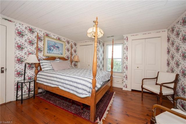 301 Virginia Drive, Yadkinville, NC 27055