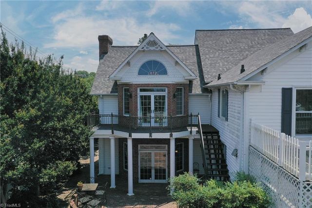 301 Virginia Drive, Yadkinville, NC 27055