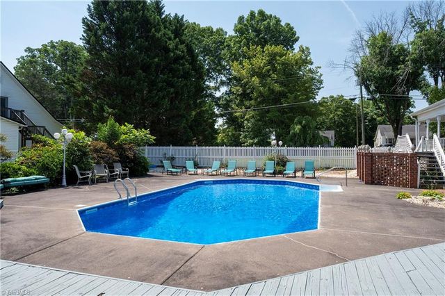 301 Virginia Drive, Yadkinville, NC 27055