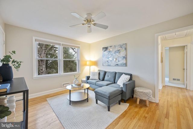 38 THORNHILL RD, Lutherville Timonium, MD 21093