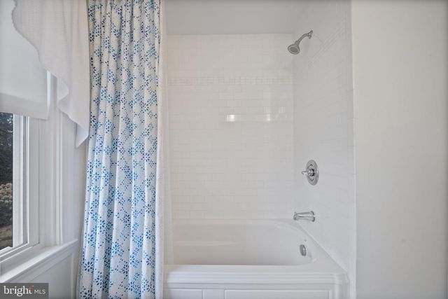 38 THORNHILL RD, Lutherville Timonium, MD 21093