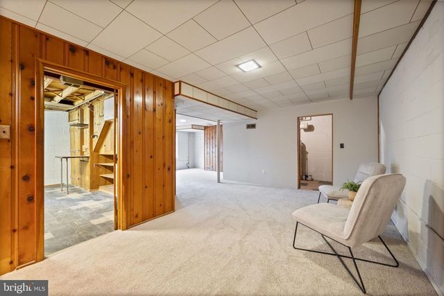 38 THORNHILL RD, Lutherville Timonium, MD 21093