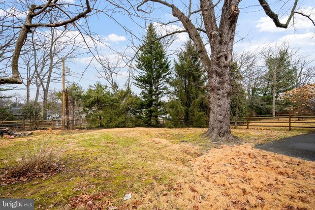 38 THORNHILL RD, Lutherville Timonium, MD 21093