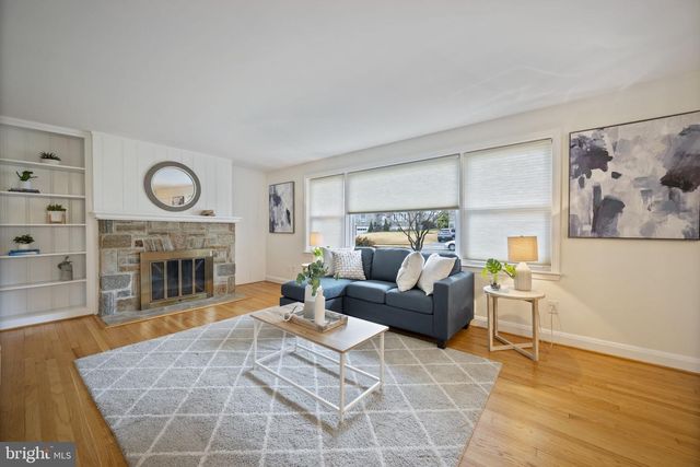 38 THORNHILL RD, Lutherville Timonium, MD 21093