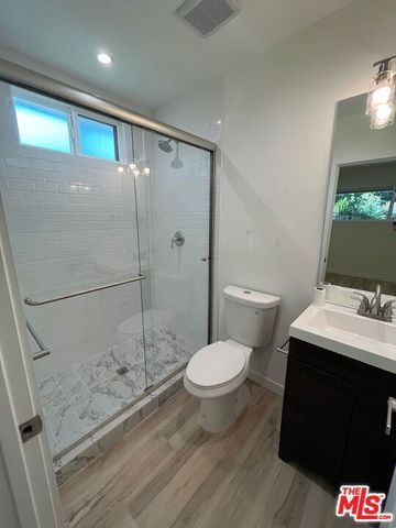 9946 Farragut Drive, Culver City, CA 90232