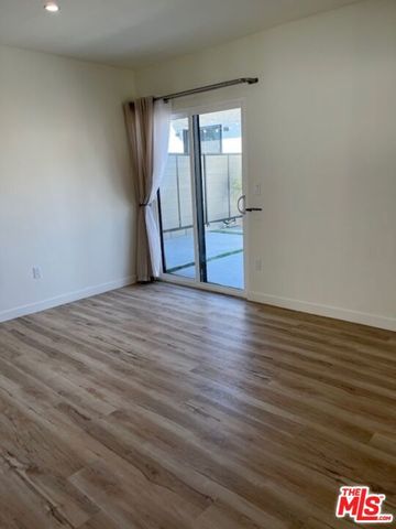 9946 Farragut Drive, Culver City, CA 90232