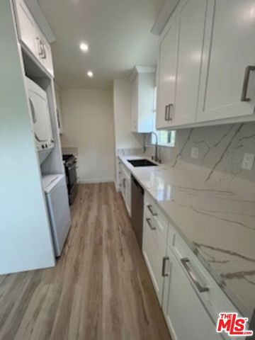 9946 Farragut Drive, Culver City, CA 90232
