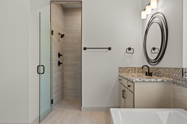 103 Fernleaf Court NW, Albuquerque, NM 87107