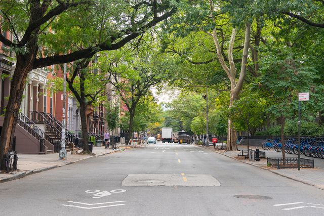 307 E 10TH Street, New York City, NY 10009
