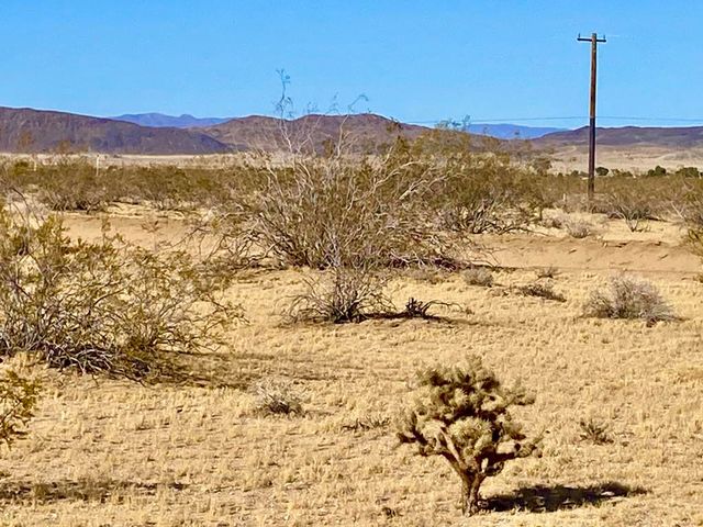 407 California Avenue, Joshua Tree, CA 92252