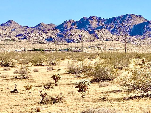 407 California Avenue, Joshua Tree, CA 92252
