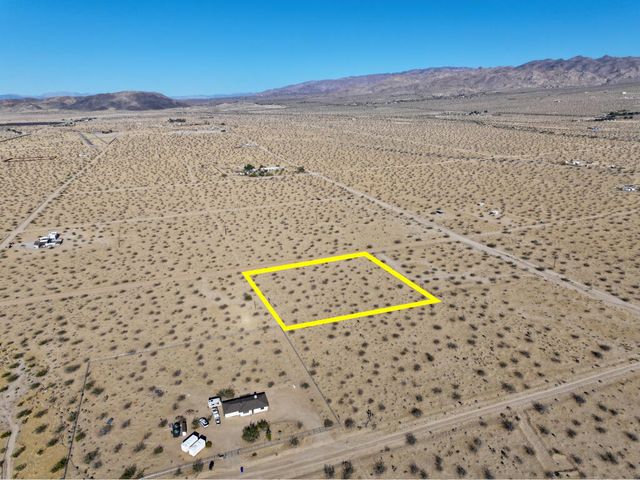 407 California Avenue, Joshua Tree, CA 92252