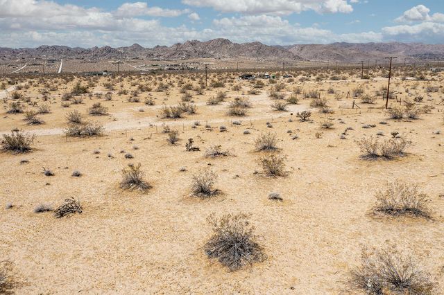 407 California Avenue, Joshua Tree, CA 92252