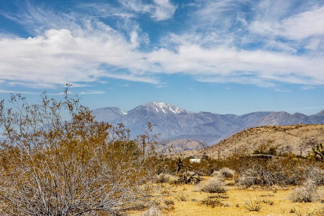 407 California Avenue, Joshua Tree, CA 92252