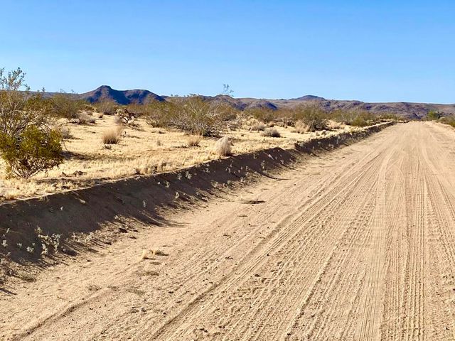 407 California Avenue, Joshua Tree, CA 92252