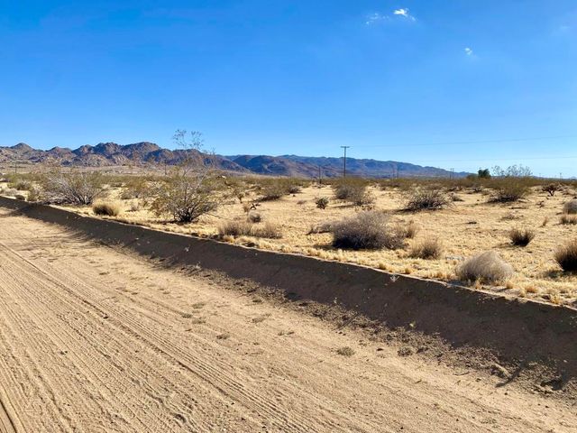 407 California Avenue, Joshua Tree, CA 92252
