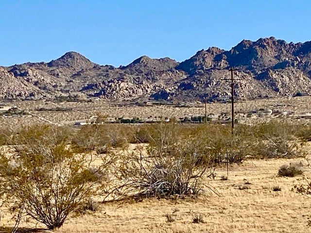 407 California Avenue, Joshua Tree, CA 92252