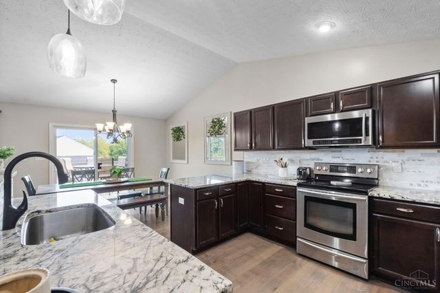 404 Brookhurst Drive, Monroe, OH 45050