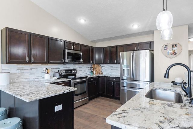 404 Brookhurst Drive, Monroe, OH 45050