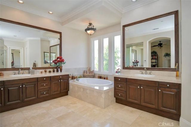 19 Rosana Way, Coto De Caza, CA 92679