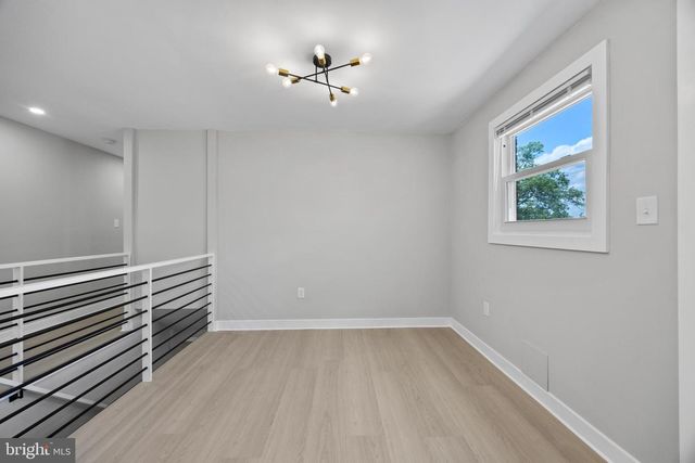 852 BURNS ST SE, Washington, DC 20019