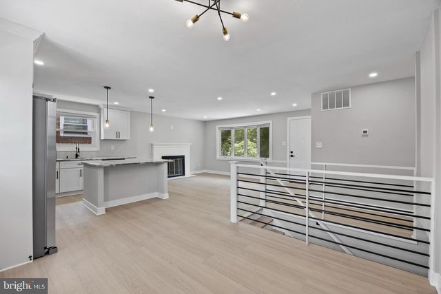 852 BURNS ST SE, Washington, DC 20019