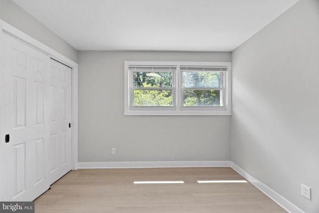852 BURNS ST SE, Washington, DC 20019