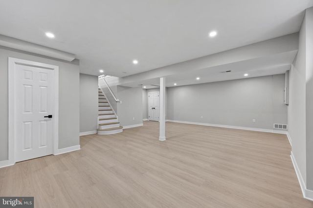 852 BURNS ST SE, Washington, DC 20019