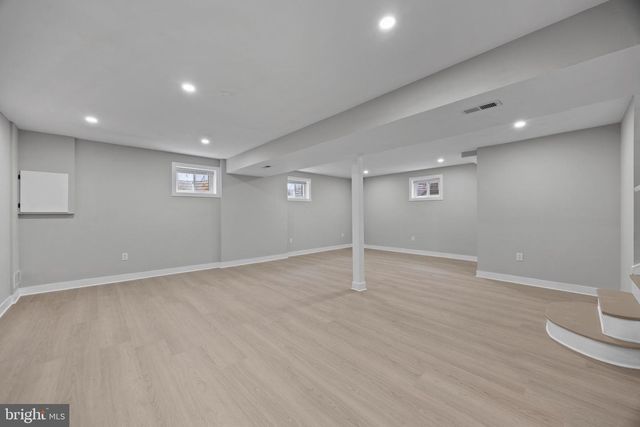 852 BURNS ST SE, Washington, DC 20019