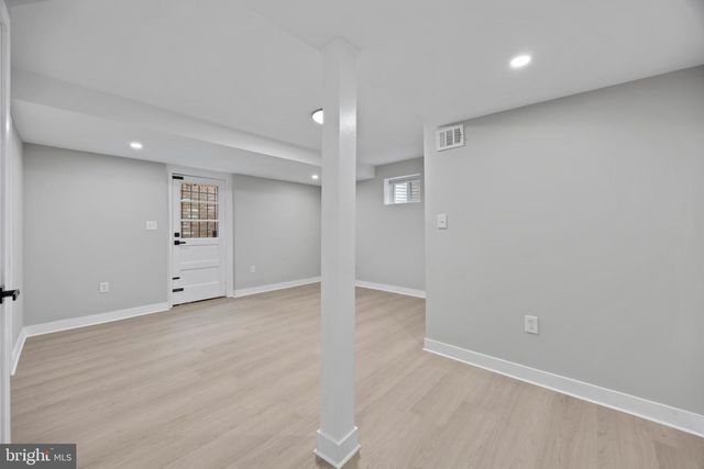 852 BURNS ST SE, Washington, DC 20019