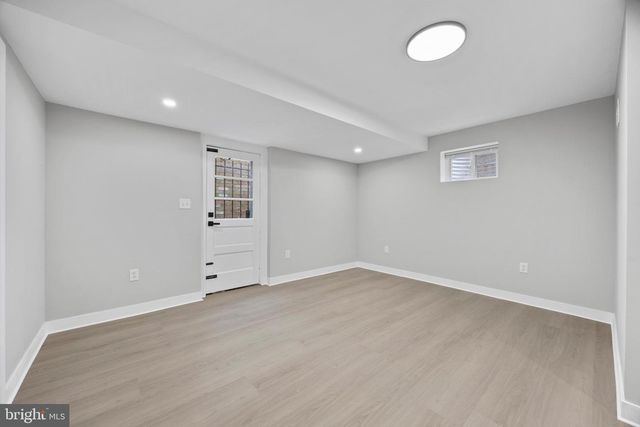 852 BURNS ST SE, Washington, DC 20019