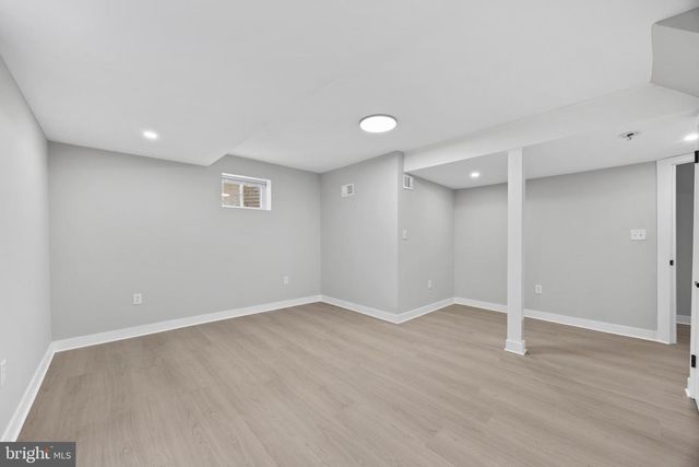 852 BURNS ST SE, Washington, DC 20019